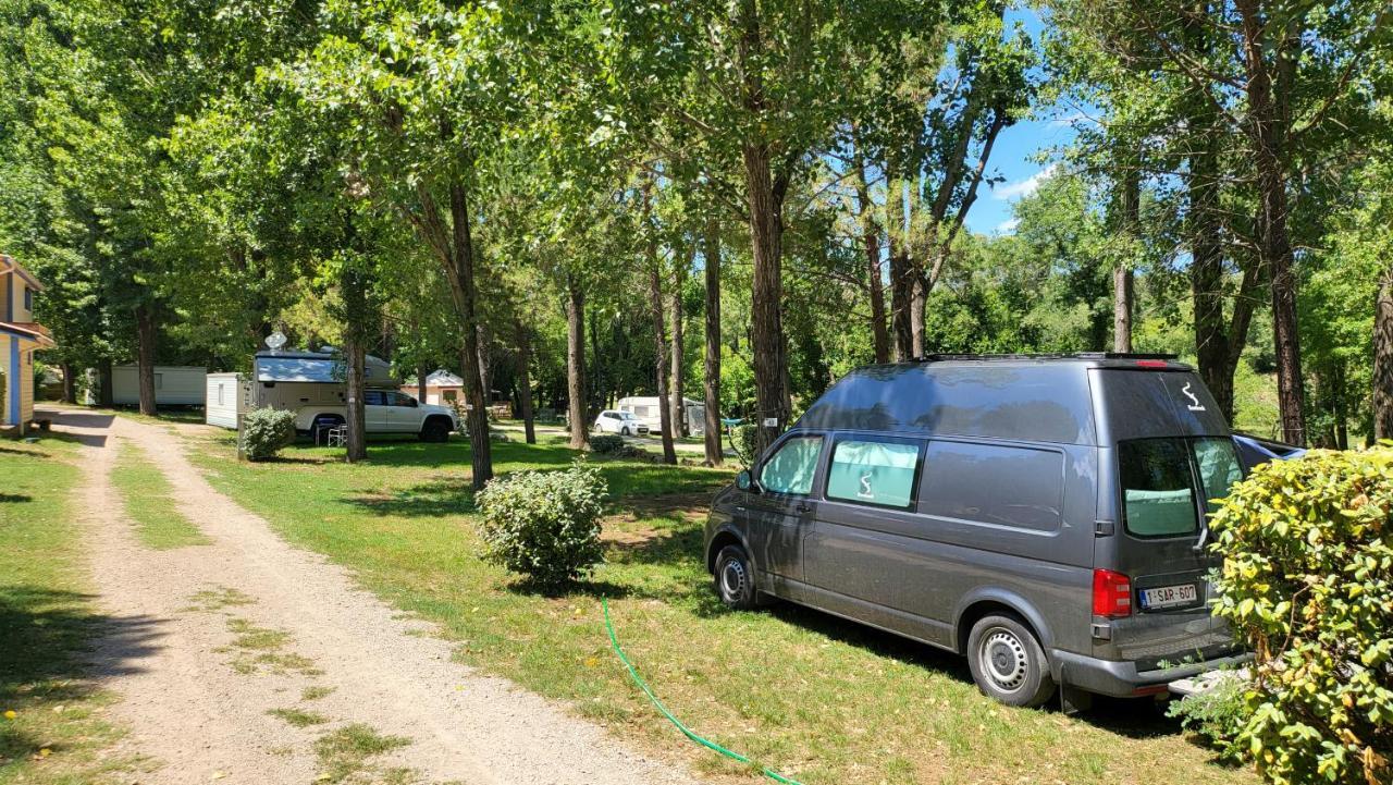 Camping De Graniers Monoblet Kültér fotó