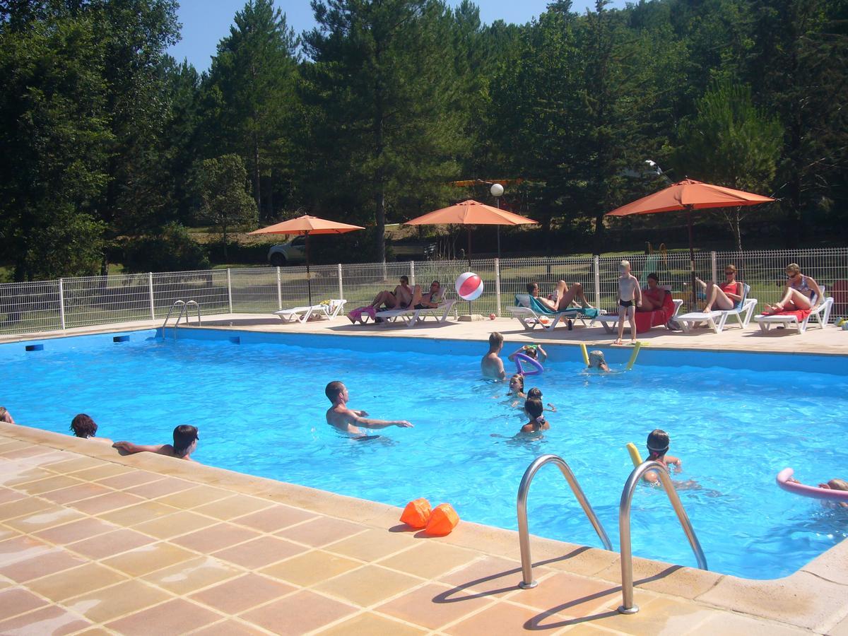 Camping De Graniers Monoblet Kültér fotó