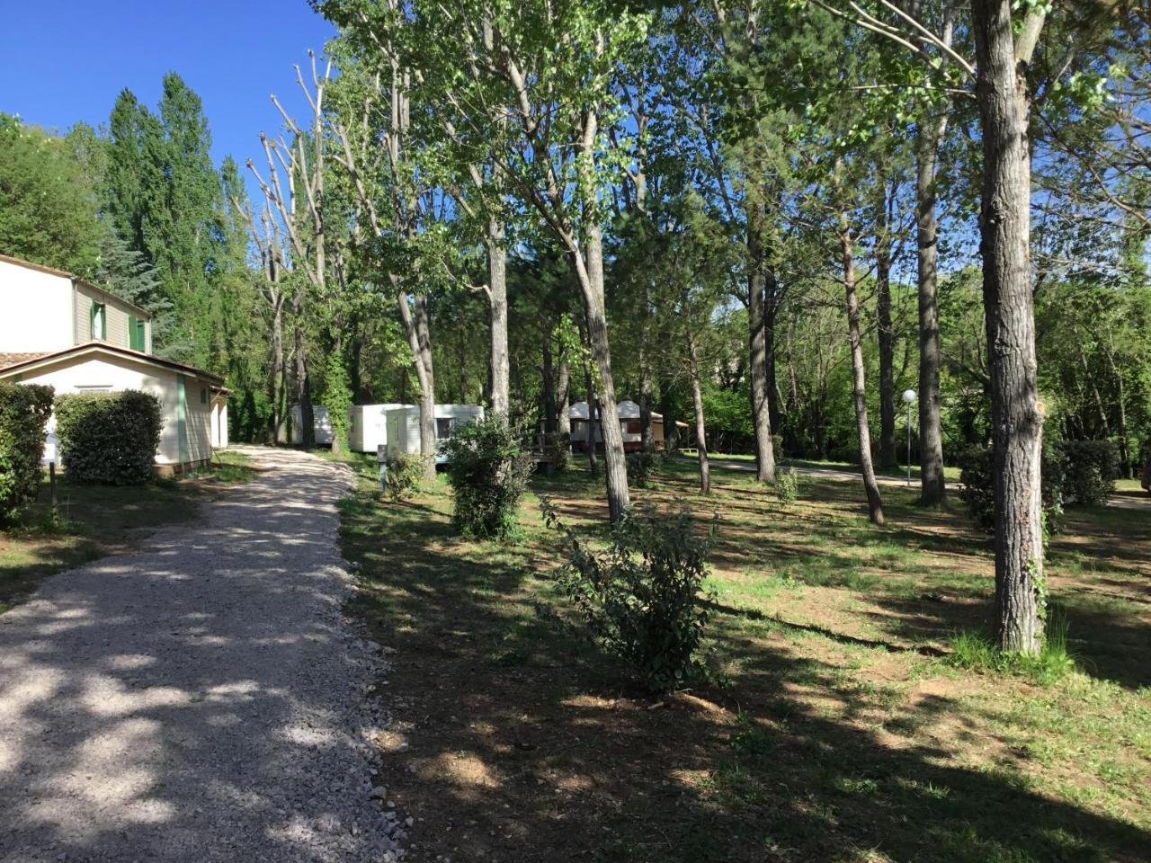 Camping De Graniers Monoblet Kültér fotó