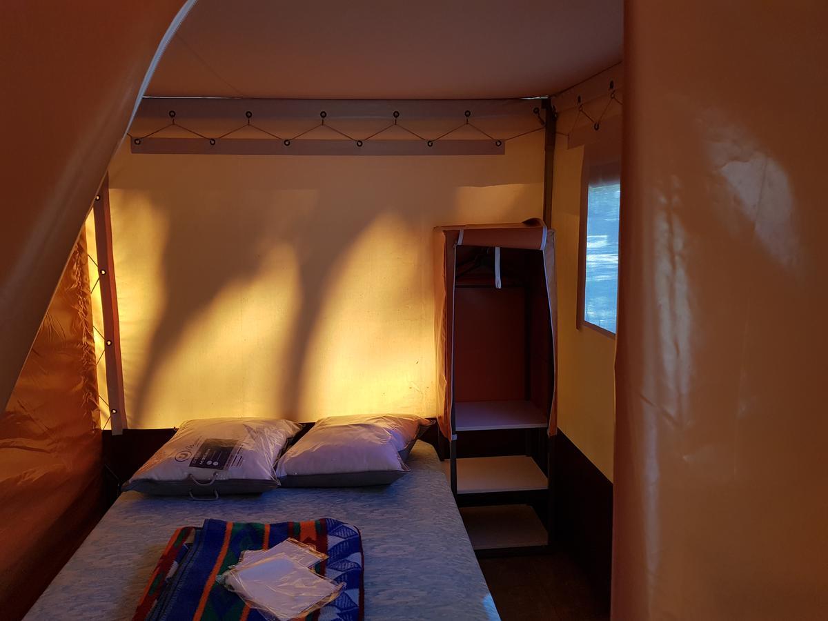 Camping De Graniers Monoblet Kültér fotó