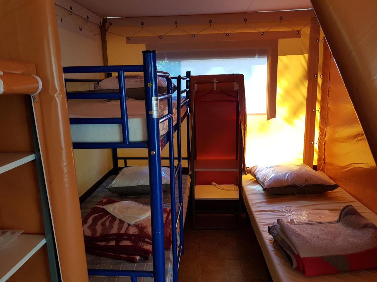 Camping De Graniers Monoblet Kültér fotó